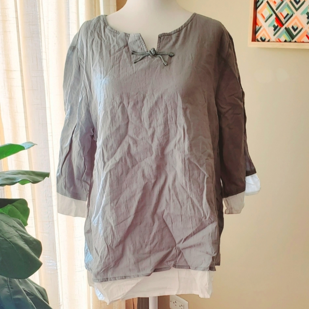 NWT Womens pale green and white Top size XL